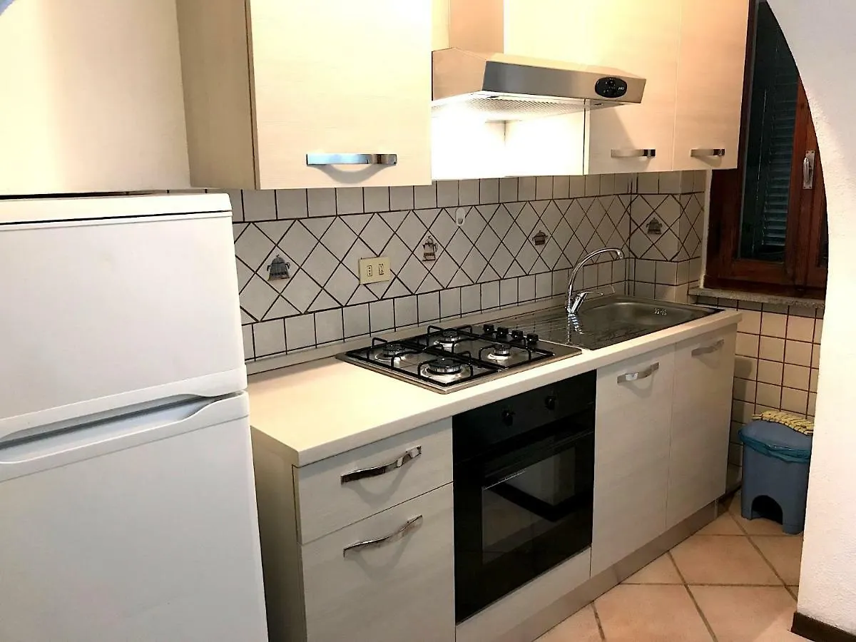 Appartamento Lungomare مارتْشانا مارينا