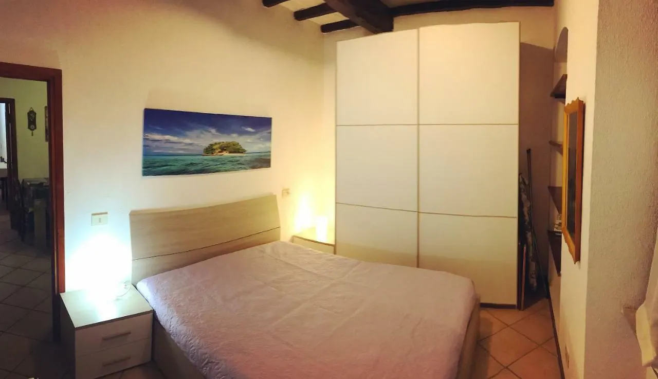 شقة Appartamento Lungomare مارتْشانا مارينا